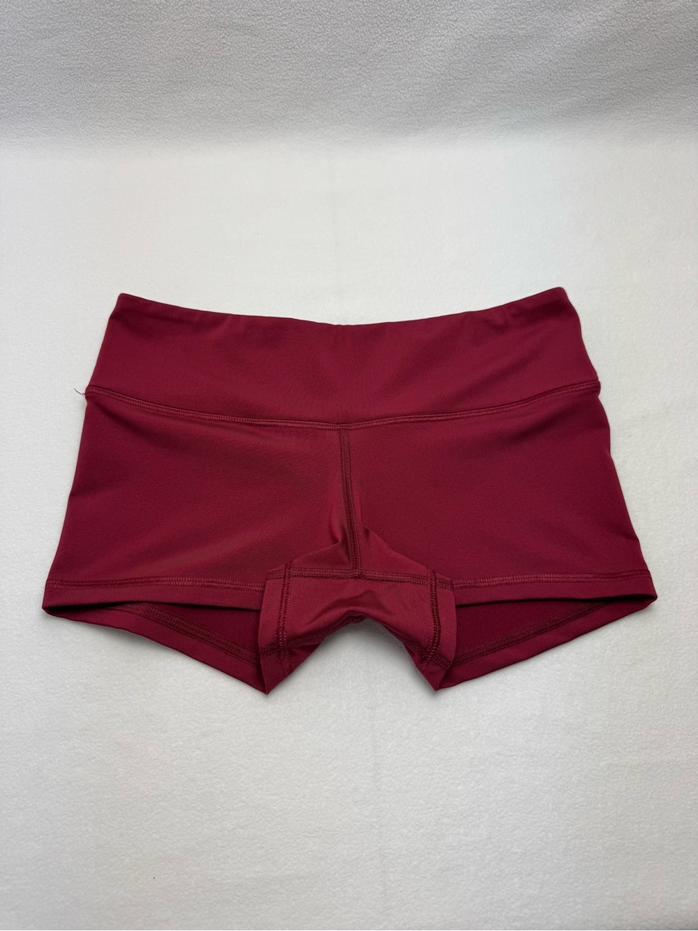 Fleo Burgundy Maroon Mid-Rise Athletic Gym Shorts S